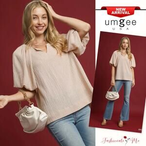 Umgee Texture Short Puff Sleeves V-Neckline Lightweight Oversized Blouse | Stone